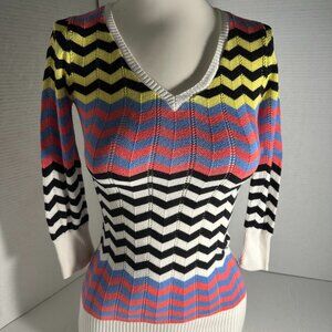 Ladies Light sweater by XOXO size XS